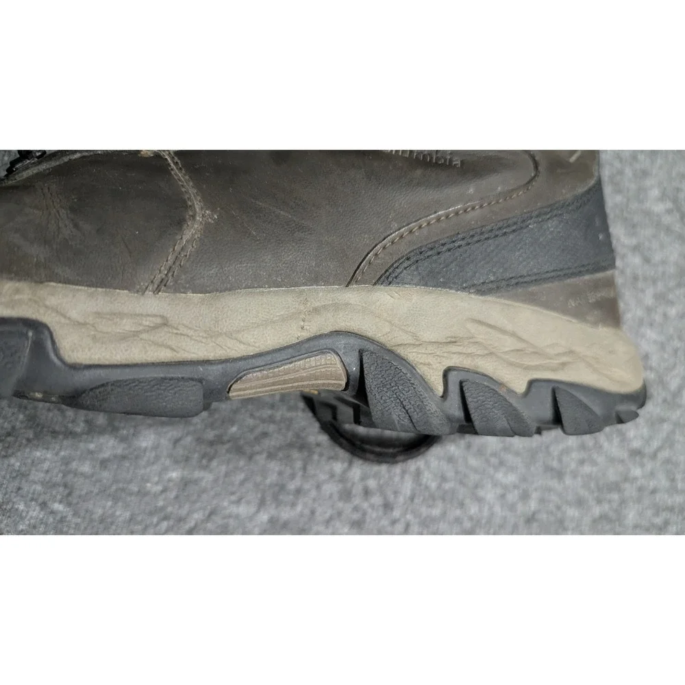 Columbia Boots Men's 11 Brown Columbia Newton II Waterproof Hiking Granola‎ Dad